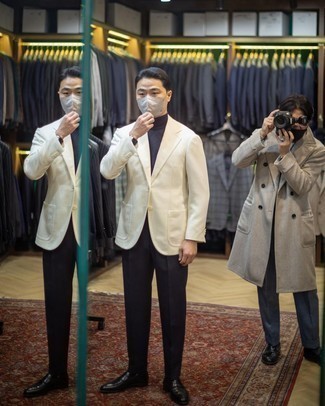 Comment porter un blazer blanc au printemps