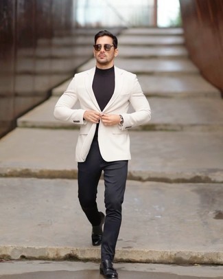 Comment porter un blazer blanc au printemps
