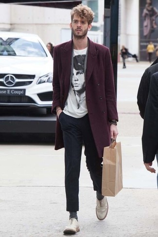 Comment porter des chaussures brogues blanches quand il fait froid