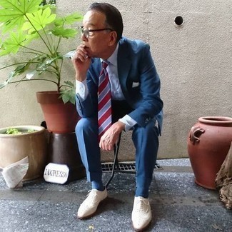 Comment porter des chaussures brogues blanches en été