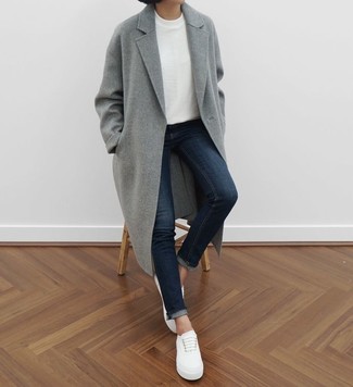 Comment porter des baskets basses en toile blanches