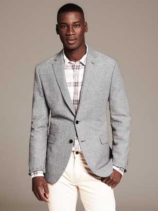 Comment porter une chemise à manches longues à carreaux blanche