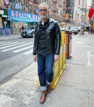 Une veste harrington à porter avec un t-shirt à col rond blanc