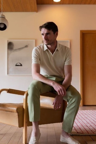 Comment porter des espadrilles blanches en été