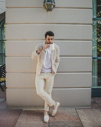 Comment porter des espadrilles blanches quand il fait chaud