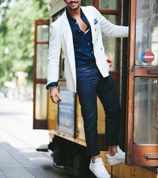 Comment porter une veste blanche pour un style chic decontractés