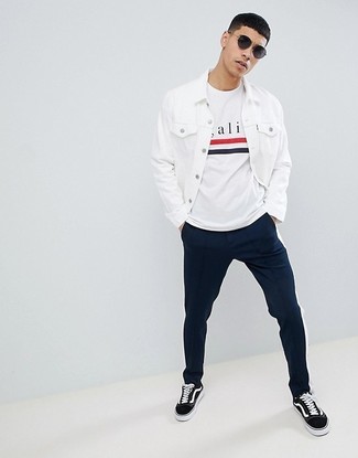 Comment porter une veste blanche pour un style decontractés