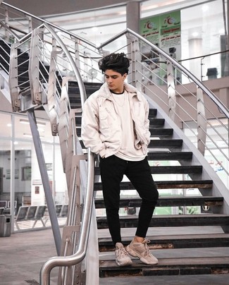 Comment porter une veste blanche quand il fait chaud à l'adolescence