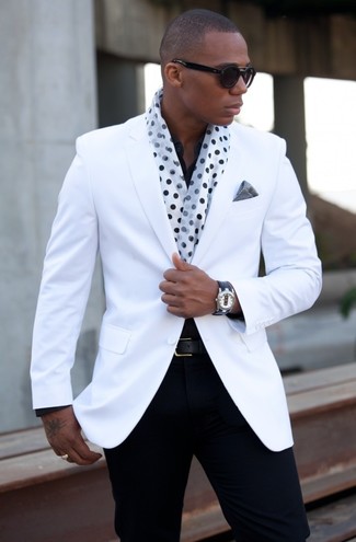 Comment porter une veste blanche pour un style chic decontractés