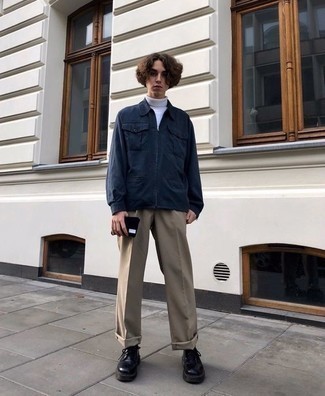 Comment porter un pull en tricot blanc à l'adolescence