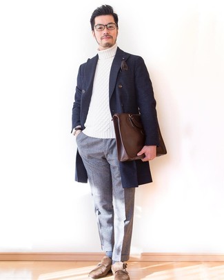 Comment porter un pull en tricot blanc pour un style elégantes