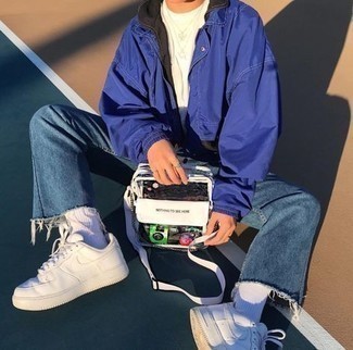 Comment porter un sac en cuir blanc au printemps