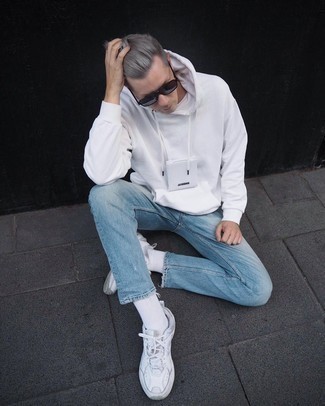 Comment porter un sac en cuir blanc au printemps