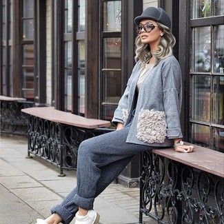 Comment porter des slippers en cuir blancs