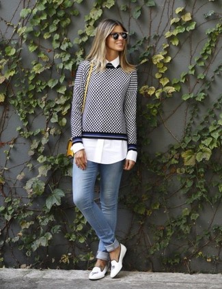 Comment porter des slippers en cuir blancs