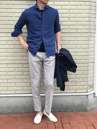 Comment porter des slippers en cuir blancs