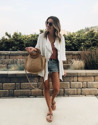 Comment porter un gilet blanc