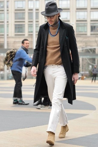 Comment porter un pantalon blanc quand il fait froid