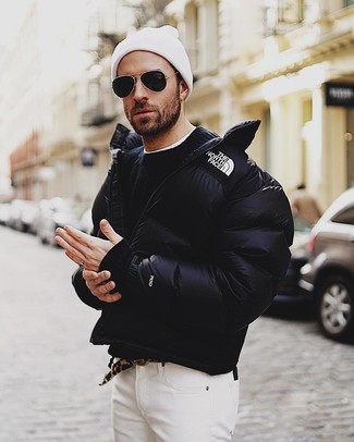 Comment porter un pantalon blanc quand il fait froid