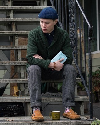 Comment porter des chaussettes imprimées blanches au printemps