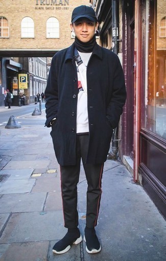 Comment porter un pull à col roulé imprimé blanc