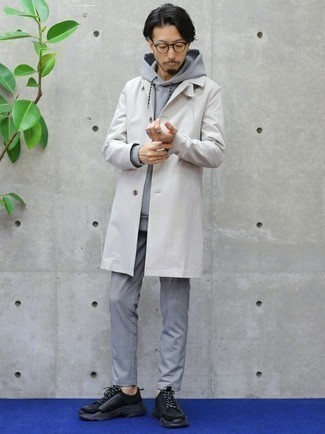Comment porter un imperméable blanc au printemps