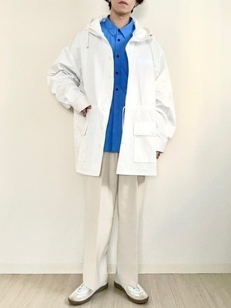 Comment porter un imperméable blanc au printemps