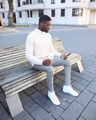 Comment porter des chaussettes blanches pour un style chic decontractés au printemps