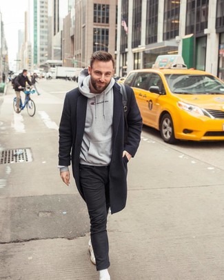 Comment porter des chaussettes blanches au printemps