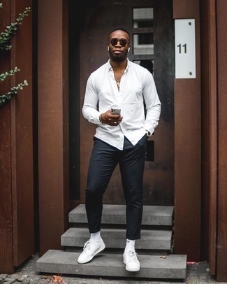 Comment porter des chaussettes blanches pour un style decontractés quand il fait chaud