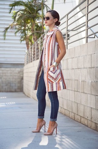 Comment porter un débardeur blanc pour un style chic decontractés