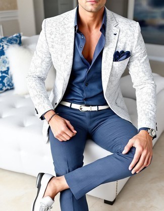 Comment porter un blazer en tweed blanc