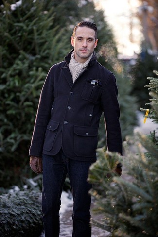 Comment porter une veste style militaire en laine pour un style decontractés