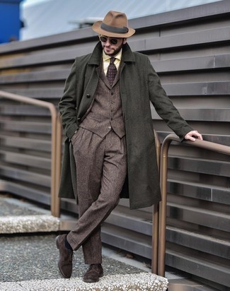 Comment porter un complet en laine en automne