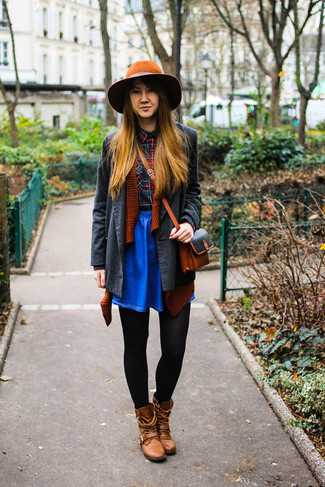 Comment porter un chapeau jaune