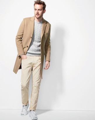 Que porter avec un pantalon jaune pour homme