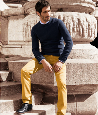 Que porter avec un pantalon jaune pour homme