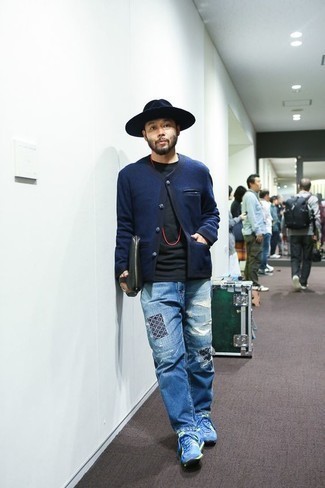 Comment porter une pochette pour un style relax