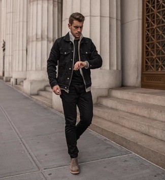 Comment porter un pull à fermeture éclair avec des bottines chelsea