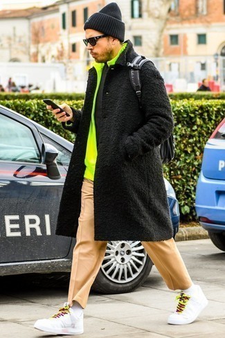 Comment porter un pull à fermeture éclair pour un style chic decontractés à 20 ans