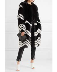 Manteau de fourrure à rayures horizontales noir et blanc Givenchy