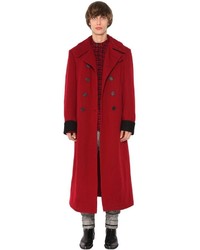 Manteau en laine rouge