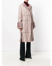 Manteau en peau de mouton retournée rose Alexander McQueen