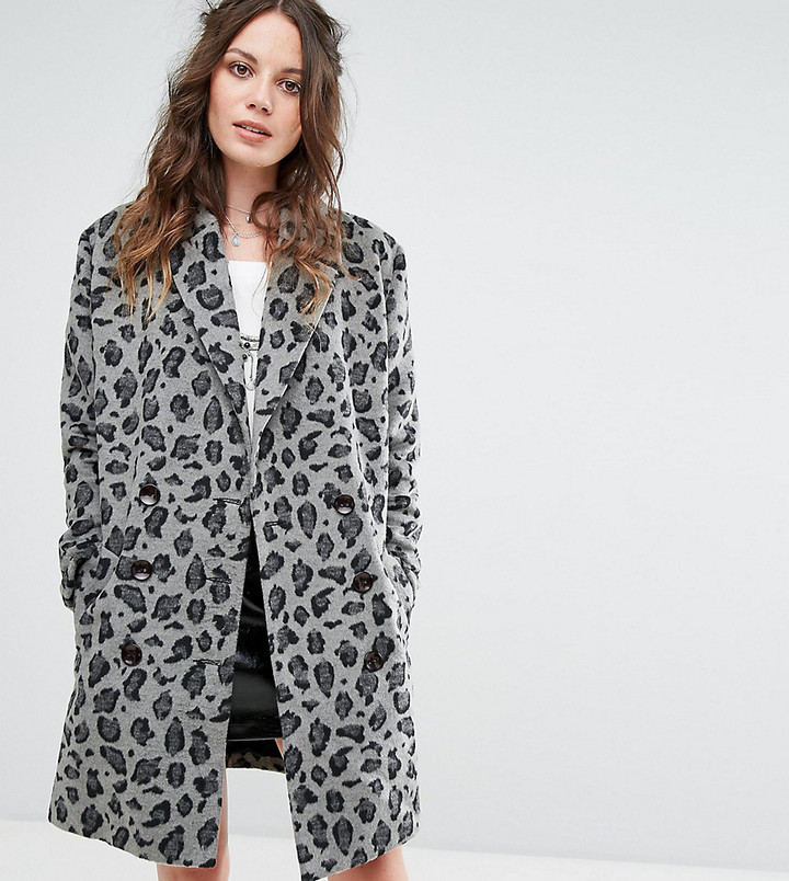 manteau léopard gris