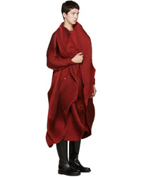 Manteau rouge Issey Miyake