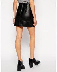 Minijupe en cuir noire Asos