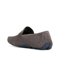 Mocassins en daim gris foncé Salvatore Ferragamo