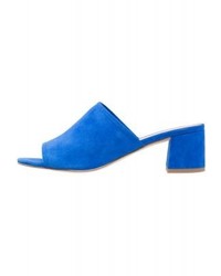 Mules bleues SPM