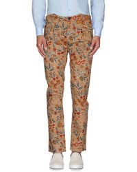 Pantalon chino à fleurs orange