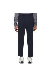 Pantalon chino bleu marine Homme Plissé Issey Miyake